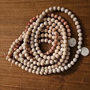 Stone Beads Ivory Rose